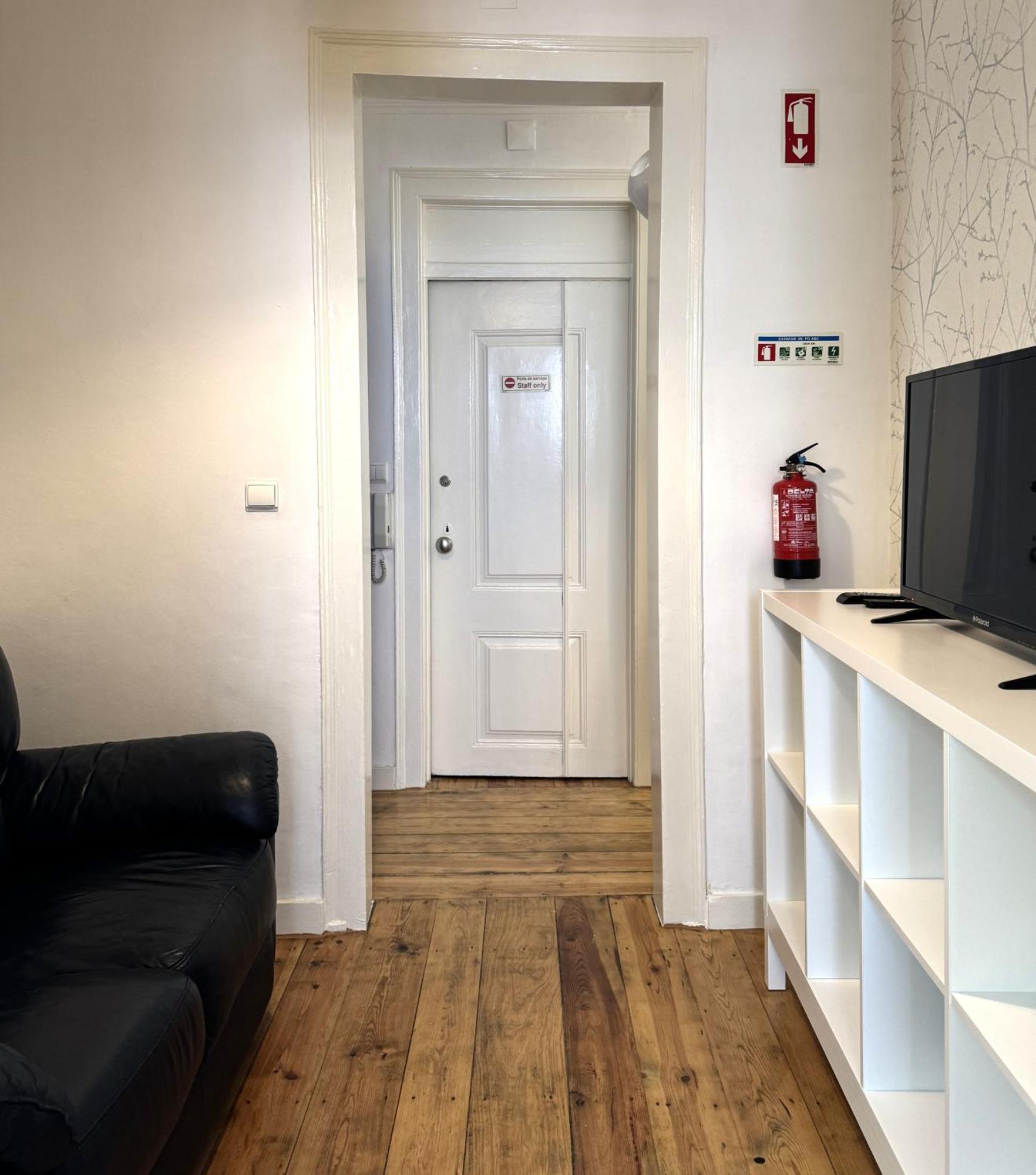 Appartamento Casa De Baixo Lisbona Esterno foto